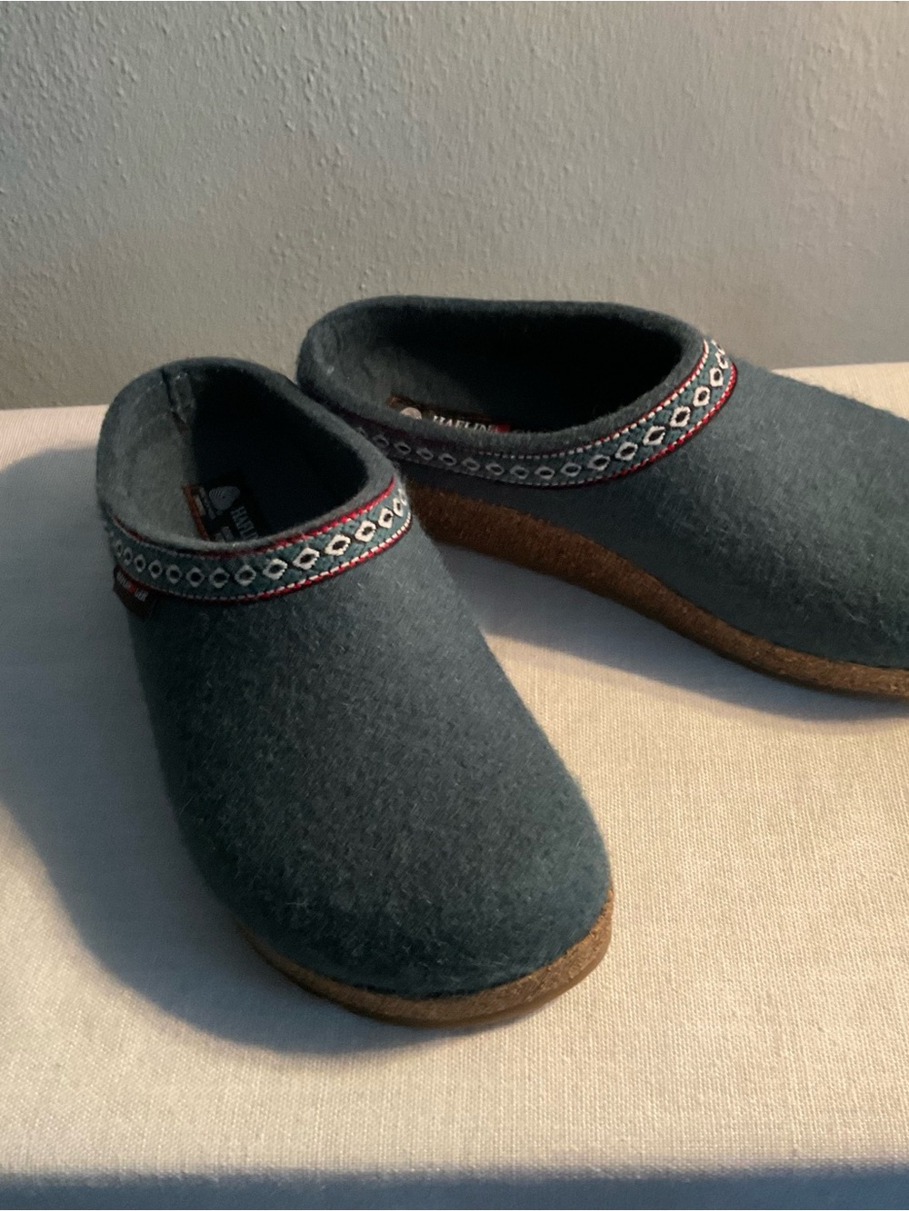 Haflinger GZ classic green w/ decorative trim wool slip on clogs Sz.38/7-7.5 - Picture 7 of 9